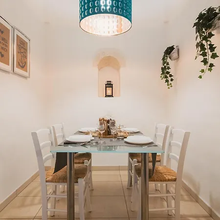 Rd House Centro * أوستوني